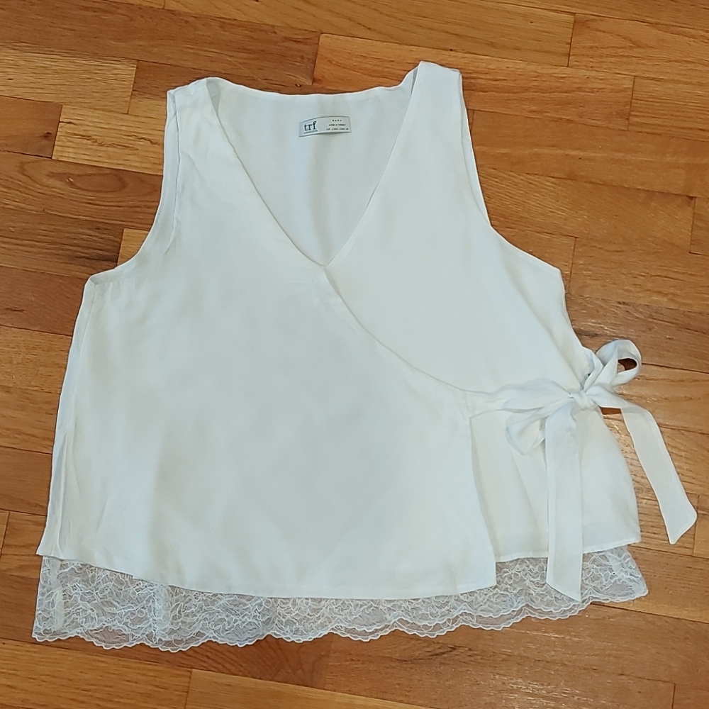 Zara Tops in White size L